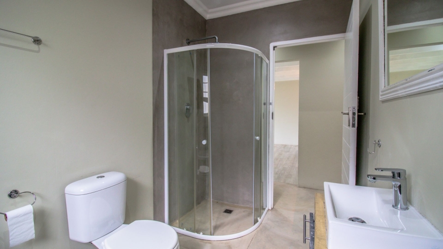 6 Bedroom Property for Sale in Kidds Beach Eastern Cape